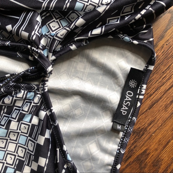 OASAP romper women’s medium - Picture 2 of 3